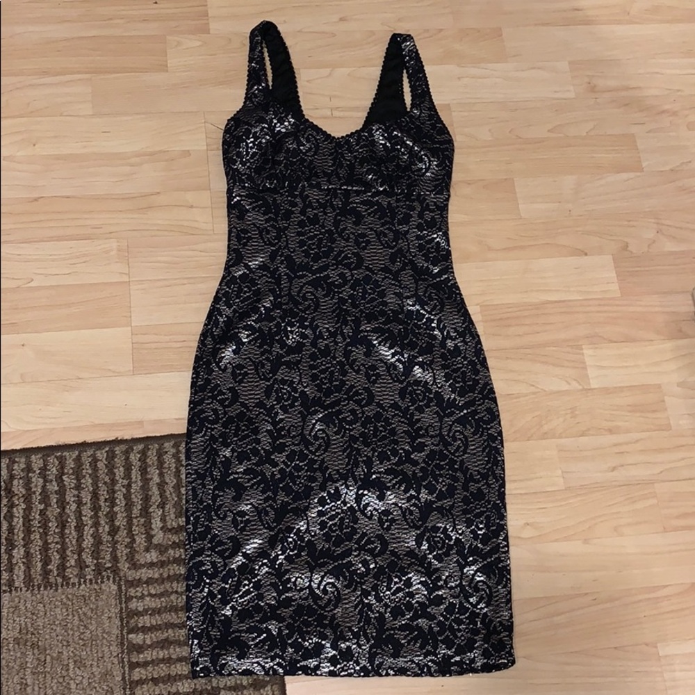 🎁 Beautiful cocktail dress